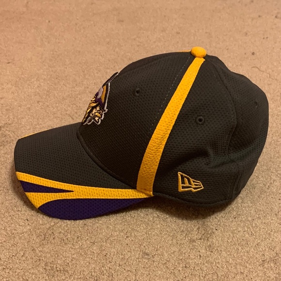 New Unisex New Era Minnesota Vikings 39THIRTY Cap - Picture 2 of 5